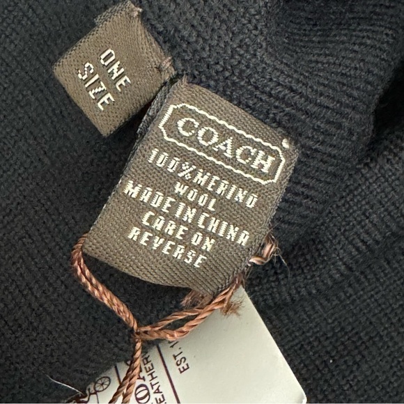 Coach 100% Merino Wool Beanie Hat One Size - Picture 5 of 8